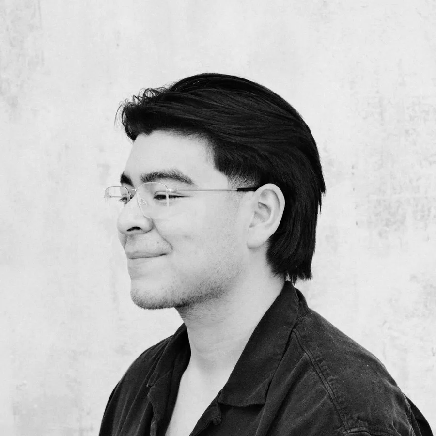 Headshot of Alejandro