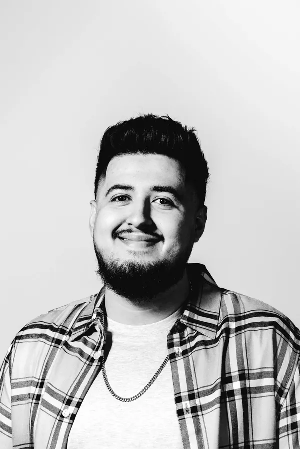 Headshot of Carlos